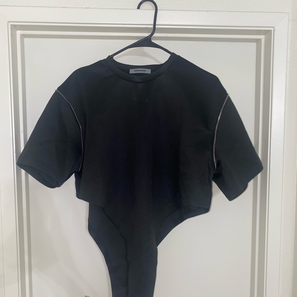 Maniere De Voir zipper top